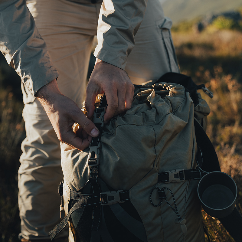 Naturehike expedičný batoh 70+5l - svetlo hnedý